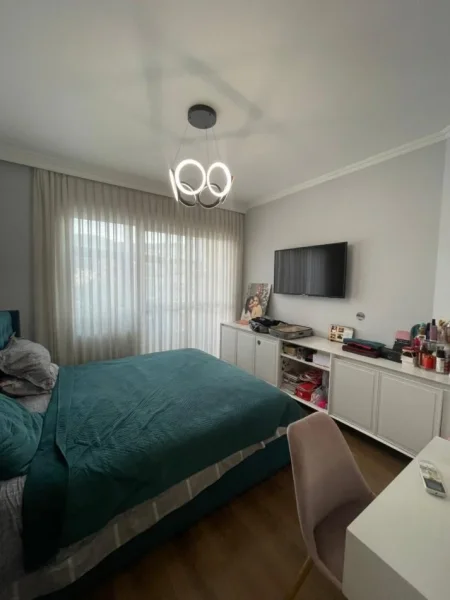 Tirane, shitet apartament 2+1+Ballkon Kati 4, 96 m² 188.000 € (Kodra e Diellit)