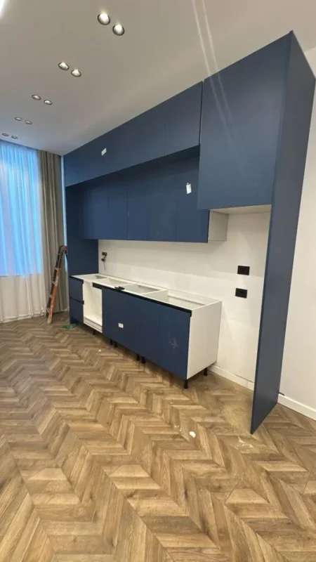 Tirane, jepet me qera apartament 2+1+Ballkon Kati 1, 90 m² 900 € (KODRA E DIELLIT)