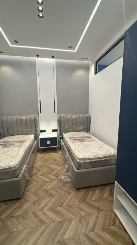 Tirane, jepet me qera apartament 2+1+Ballkon Kati 1, 90 m² 900 € (KODRA E DIELLIT)