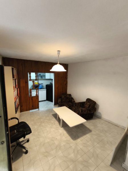 Tirane, jepet me qera apartament+verande | Penthouse 1+1 Kati 0, 280 € (rruga Mustafa Lleshi)