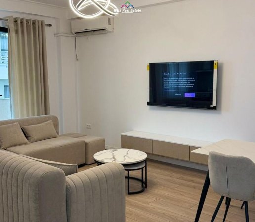 Tirane, jepet me qera apartament 2+1 Kati 2, 70 m² 800 € (Prane Rezidencs Kodra e Diellit 1)