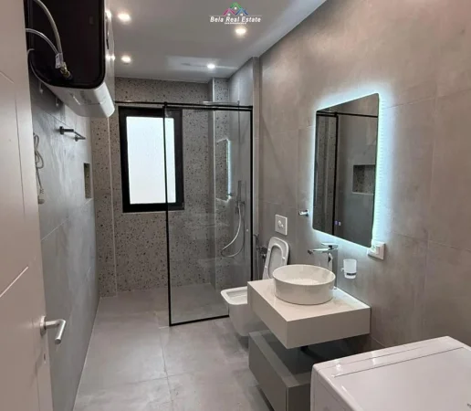 Tirane, jepet me qera apartament 2+1 Kati 2, 70 m² 800 € (Prane Rezidencs Kodra e Diellit 1)