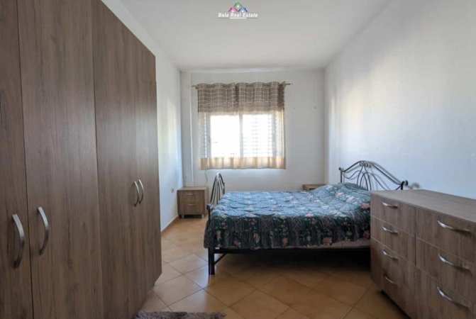 Tirane, jepet me qera apartament 2+1+Ballkon Kati 1, 86 m² 450 € (Prane Market AnnA,)