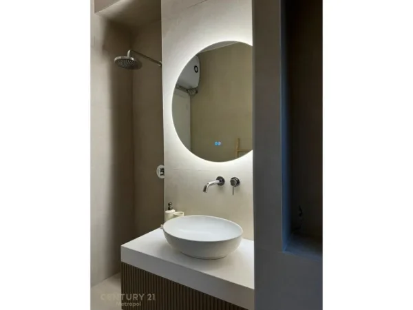 Tirane, shitet apartament 1+1 Kati 4, 70 m² 220.000 € (Garden Building - Rr. Kavajes)