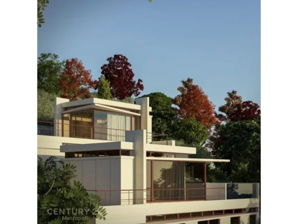 Vlore, shitet truall ne bregdet , 400 m² 375.000 € (Palase)