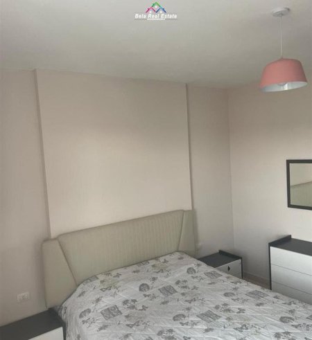 Tirane, jepet me qera apartament 2+1+Ballkon Kati 8, 108 m² 450 € (prane BKT)