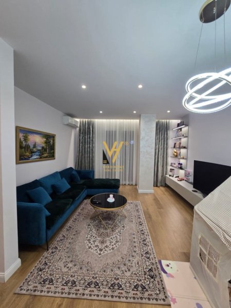 Tirane, jepet me qera apartament 2+1+Ballkon Kati 6, 127 m² 1.500 € (BLLOK)