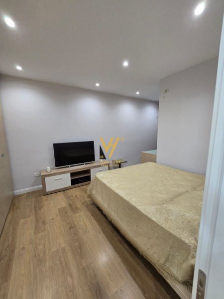 Tirane, jepet me qera apartament 2+1+Ballkon Kati 6, 127 m² 1.500 € (BLLOK)