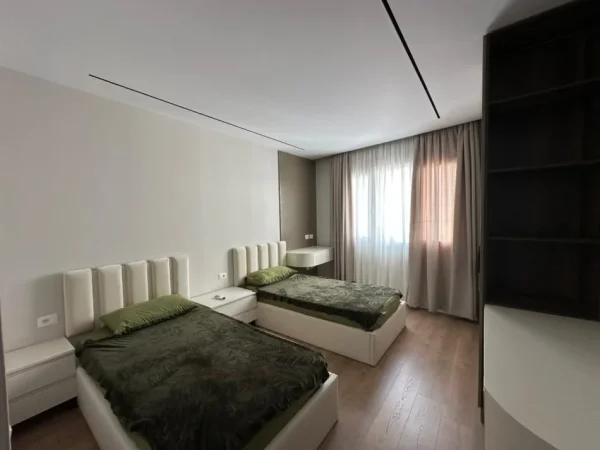 Tirane, shitet apartament 2+1 , 106 m² 260.000 € (River Residence ne Astir.)