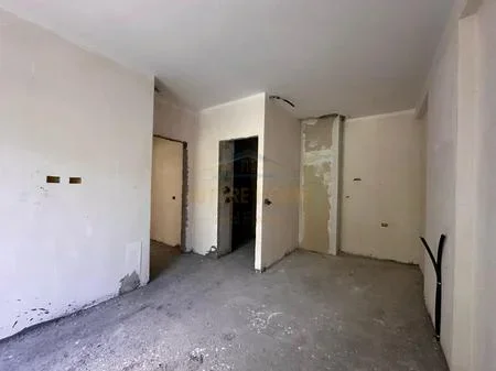 Tirane, shitet apartament 2+1 Kati 5, 130 m² 221.000 € 
