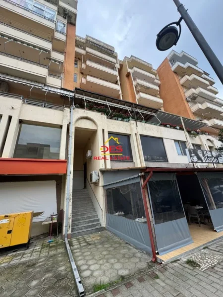 Dhermi - Palase, shitet ambjent biznesi Kati 2, 105 m² 120.000 € (Orikum)