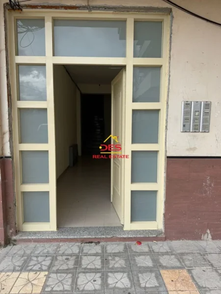 Dhermi - Palase, shitet ambjent biznesi Kati 2, 105 m² 120.000 € (Orikum)