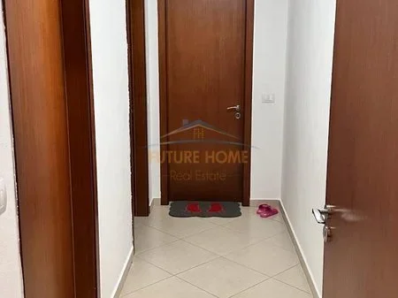 Tirane, jepet me qera apartament 2+1 Kati 5, 110 m² 500 € 