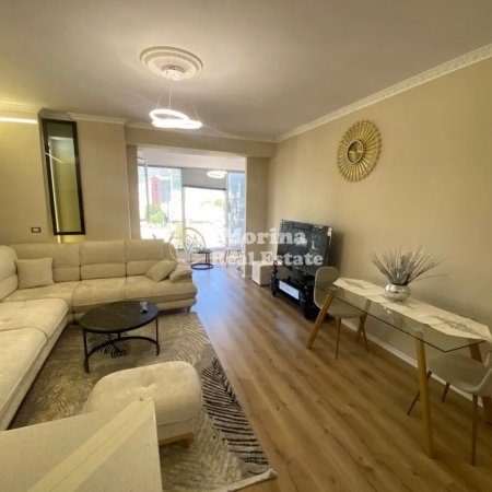 Tirane, jepet me qera apartament 1+1 Kati 6, 75 m² 650 € (Stacioni i Trenit)