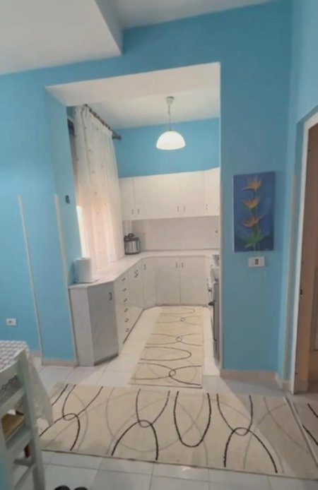Tirane, jepet me qera apartament 3+1+Aneks+Ballkon Kati 5, 110 m² 550 € (Ali demi , prane sophie bar)