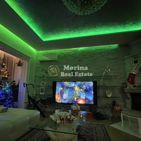 Tirane, shitet apartament 3+1 Kati 3, 128 m² 290.000 € (Rruga Robert Shvarc)