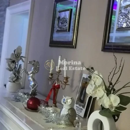 Tirane, shitet apartament 3+1 Kati 3, 128 m² 290.000 € (Rruga Robert Shvarc)