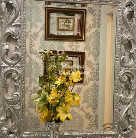 Tirane, shitet apartament 3+1 Kati 3, 128 m² 290.000 € (Rruga Robert Shvarc)