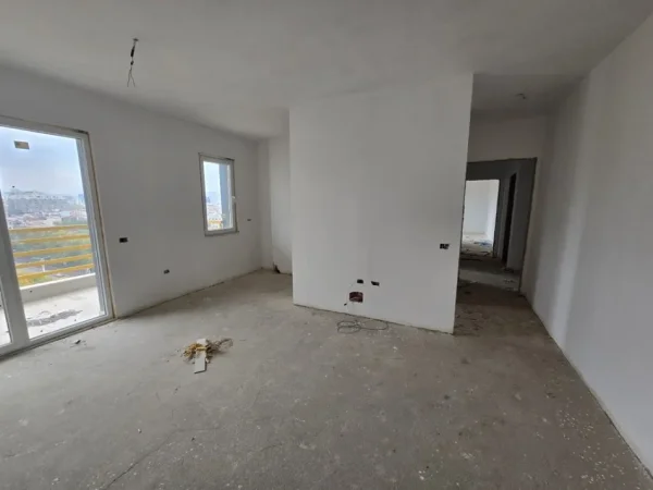 Tirane, shitet apartament 2+1+Ballkon Kati 8, 122 m² 189.000 € 