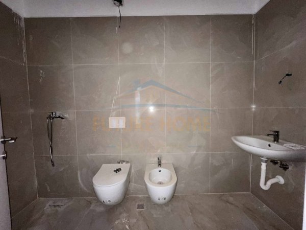 Tirane, jepet me qera apartament 2+1 Kati 5, 91 m² 350 € 