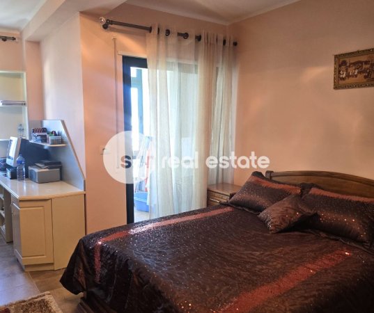 Shkoder, jepet me qera apartament 2+1+Ballkon Kati 7, 103 m² (XHABIJE)