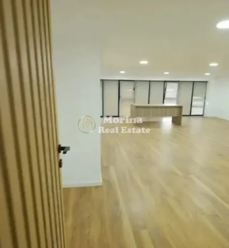 Tirane, shitet ambjent biznesi Kati 3, 600 m² 1.500.000 € (Yrshek)