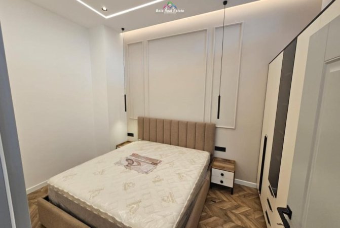 Tirane, jepet me qera apartament 1+1+Ballkon Kati 1, 70 m² 800 € (Kodra e Diellit)