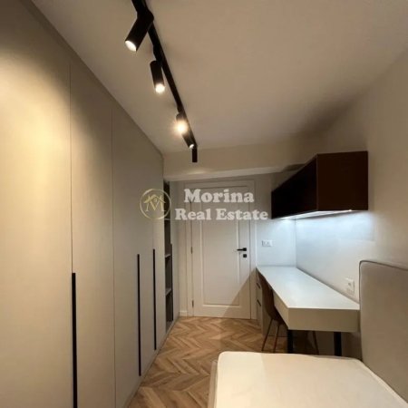 Tirane, jepet me qera shtepi 2+1 Kati 1, 100 m² 700 € (Tregu Elektrik )