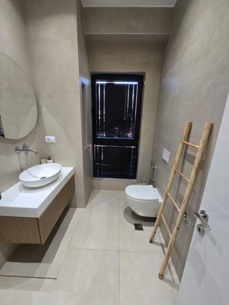 Tirane, shitet apartament 1+1 Kati 2, 70 m² 220.000 € (21 Dhjetori)