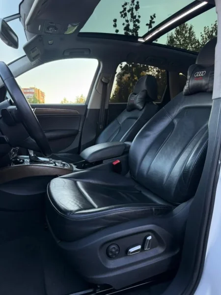 OKAZION Tirane, shes makine Audi Q5 Nafte, e bardhë automatik Kondicioner 220.000 km 12000 €