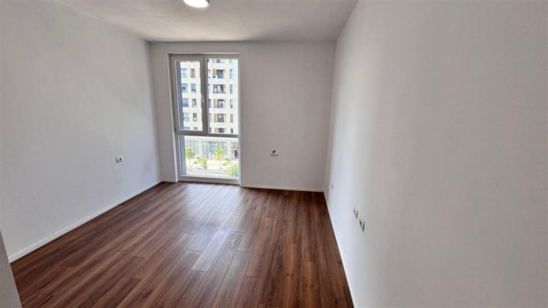 Tirane, jepet me qera apartament 2+1 Kati 4, 125 m² 700 € (FUSHA E AVIACIONIT)
