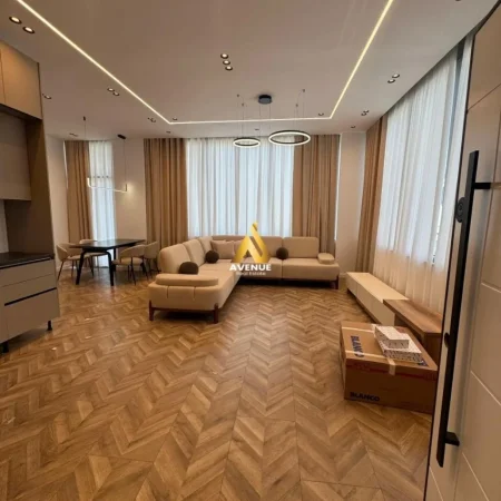 Tirane, jepet me qera apartament 1+1 Kati 1, 60 m² 800 € (kodra e diellit)