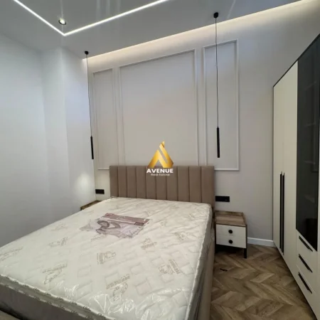 Tirane, jepet me qera apartament 1+1 Kati 1, 60 m² 800 € (kodra e diellit)