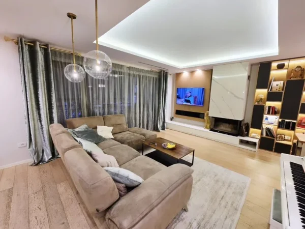Tirane, shitet apartament 2+1 , 130 m² 399.000 € (Kompleksi Delijorgji)