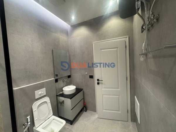 Tirane, jepet me qera apartament 1+1+Ballkon Kati 1, 65 m² 800 € (Kodra e Diellit)