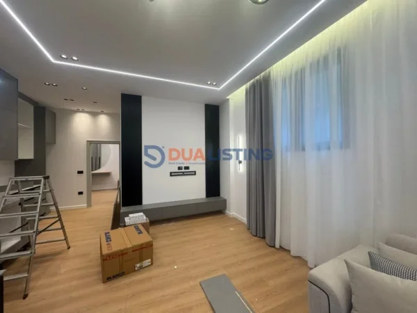 Tirane, jepet me qera apartament 1+1+Ballkon Kati 1, 65 m² 800 € (Kodra e Diellit)