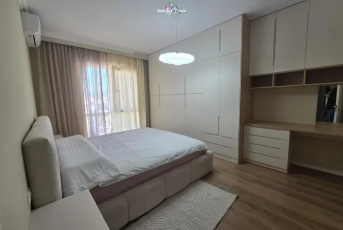 Tirane, jepet me qera apartament 2+1+Ballkon Kati 4, 100 m² 650 € (Astir)