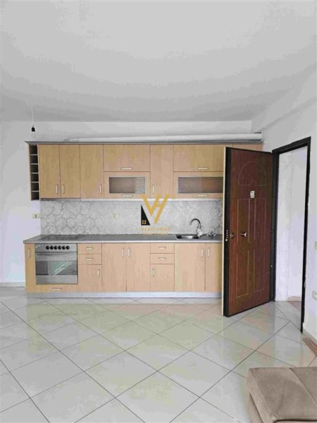 Tirane, shitet apartament 1+1+Ballkon Kati 8, 62 m² 84.000 € (HYGEA)