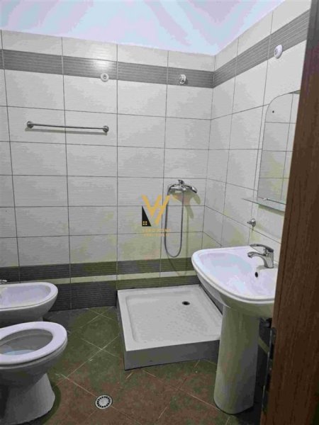 Tirane, shitet apartament 1+1+Ballkon Kati 8, 62 m² 84.000 € (HYGEA)