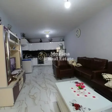 Tirane, shitet Vile 2+1 Kati 1, 390 m² 185.000 € (Shkoze – Lanabregas )