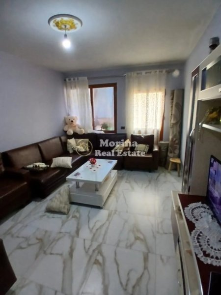 Tirane, shitet Vile 2+1 Kati 1, 390 m² 185.000 € (Shkoze – Lanabregas )