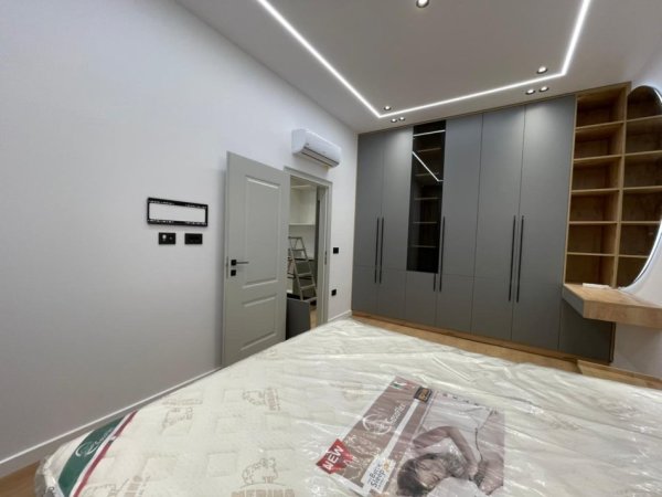 Tirane, jepet me qera apartament 1+1 Kati 3, 80 m² 800 € (Kodra e Diellit)