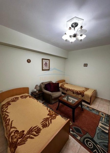 Tirane, jepet me qera apartament 2+1 Kati 4, 106 m² 800 € (Sheshi Willson)