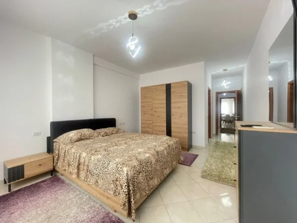 Tirane, jap me qera apartament 2+1 Kati 4, 100 m² 600 € 