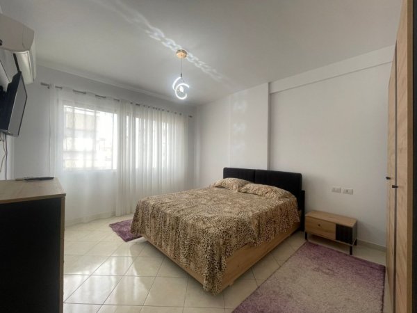 Tirane, jap me qera apartament 2+1 Kati 4, 100 m² 600 € 