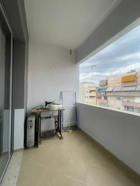 Tirane, jap me qera apartament 2+1 Kati 4, 100 m² 600 € 