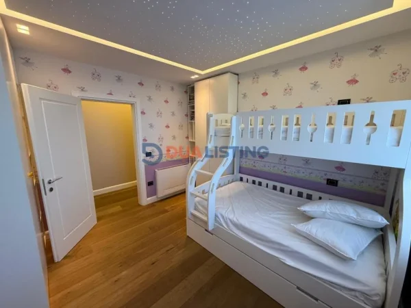 Vlore, shitet apartament+verande | Penthouse 2+1+Ballkon Kati 6, 180 m² 580.000 € (Vlore)