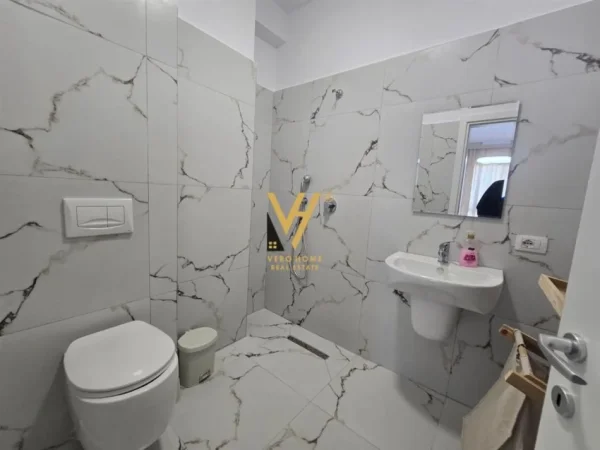 Tirane, jepet me qera apartament 2+1+Ballkon Kati 4, 105 m² 600 € (ASTIR)