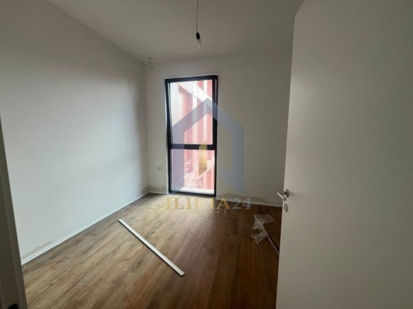 Tirane, shitet apartament 1+1+Ballkon Kati 3, 80 m² 236.000 € (Rruga E Kavajes GALERIA ROMA)