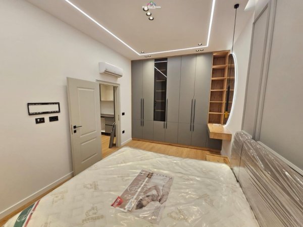 Tirane, jepet me qera apartament 1+1+Ballkon Kati 1, 70 m² 800 € (kodra e diellit)